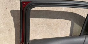 Ограничитель открывания двери задней правой, Chevrolet Equinox 3 поколение