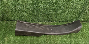 Накладка внутренняя на порог задняя правая, Chevrolet Equinox 3 поколение